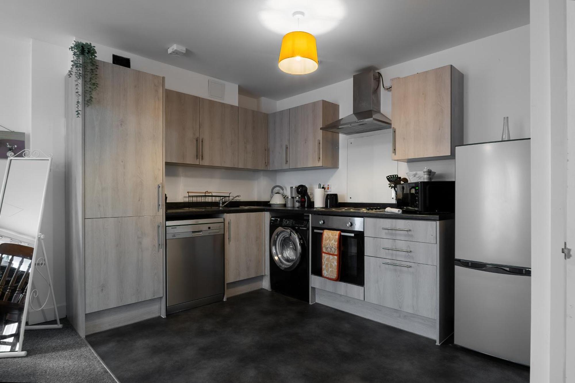 Livestay-New Private Apartment Building Minutes From Heathrow Slough Exterior foto