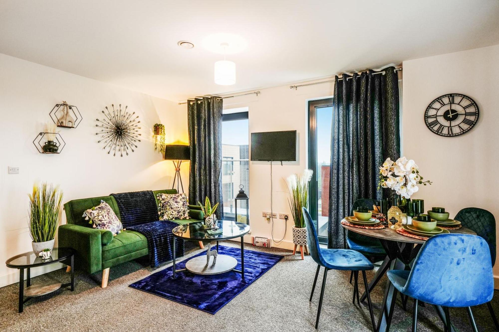 Livestay-New Private Apartment Building Minutes From Heathrow Slough Exterior foto
